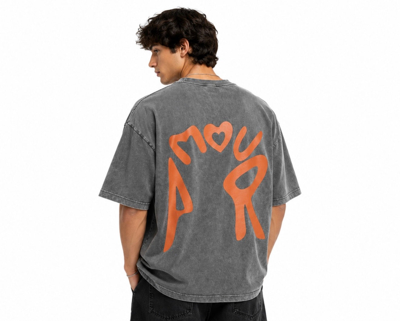 Amor Tee